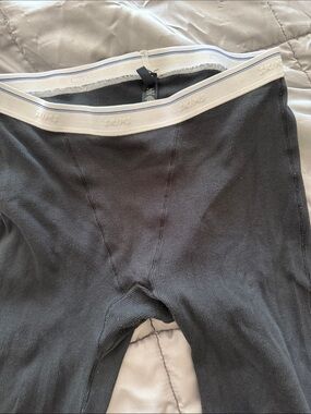 Woman Black Ribbed leggings with White Waistband